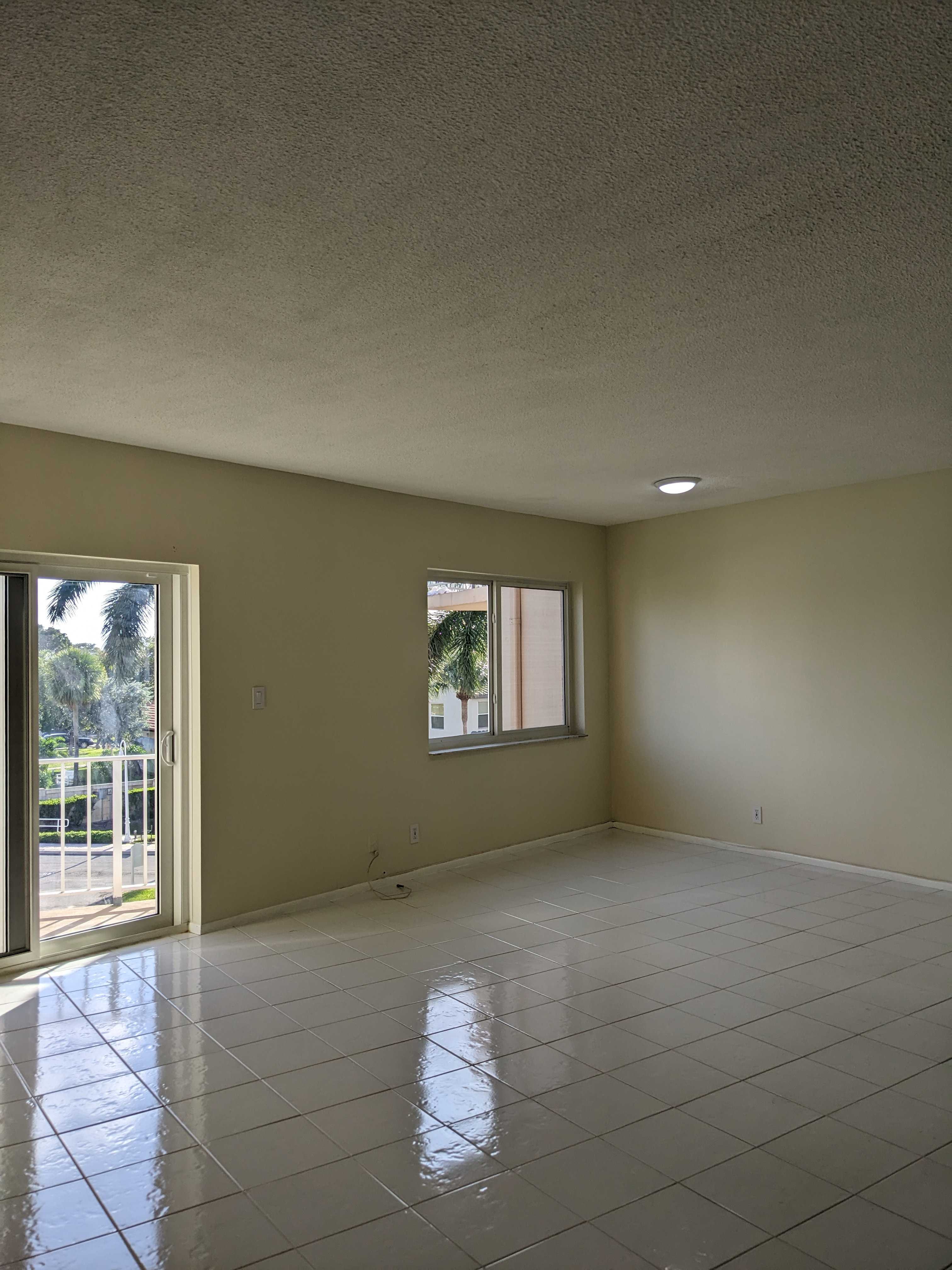 1967 S Ocean Blvd Apt 318C, Lauderdale-By-The-Sea, FL 33062